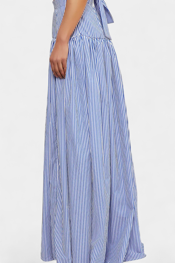 Ippolita Camisa de Cuello Alto a Rayas y Falda de Traje Plisada