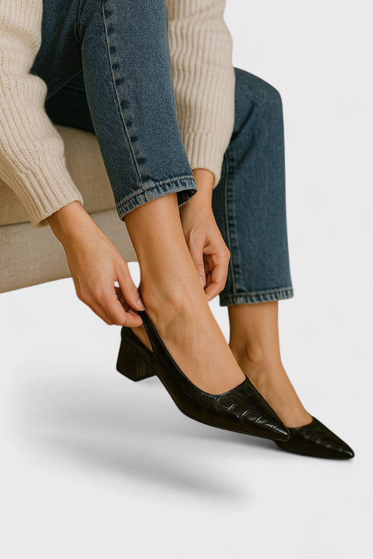 Ava Slingback de Tacón Elegante con Punta Fina